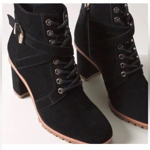 White House Black Market Becca Combat Boots suede Size 6 black new in box